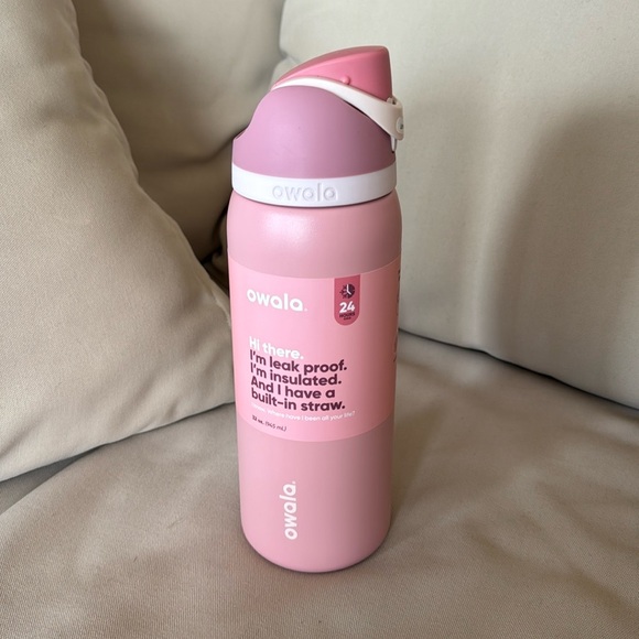 Owala Rosy Dreams Freesip Stainless Steel Bottle 32oz. - Picture 1 of 10